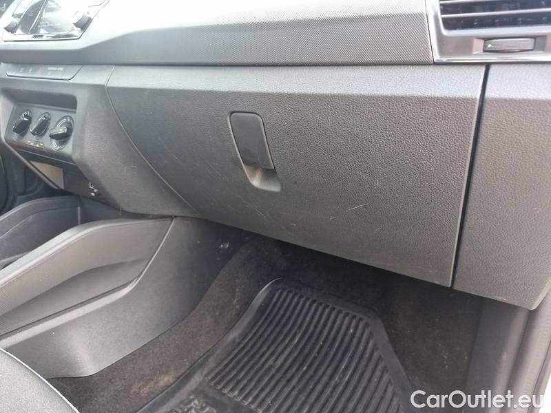  Skoda  Fabia  Combi (2015)  Com.1.0TSI 70 Ambition #22