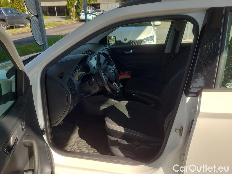  Skoda  Fabia  Combi (2015)  Com 1.0TSI 81 Ambition #9
