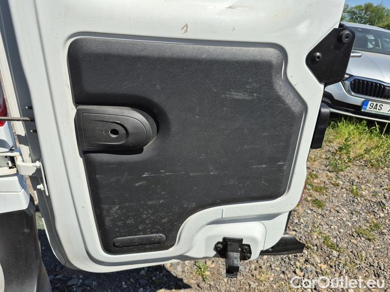  Renault  Kangoo  2 (2008)  1.5BdCi 95 Zen 5d #35