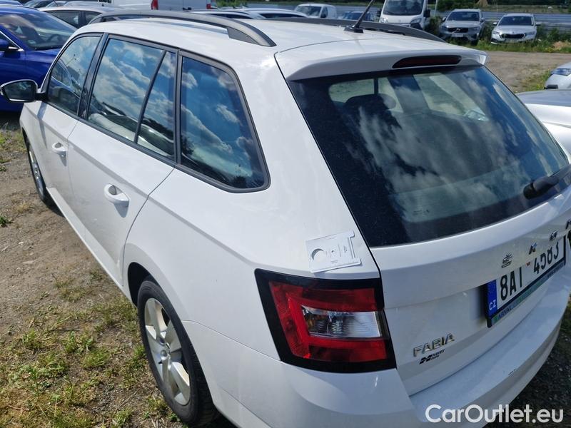  Skoda  Fabia  Combi (2015)  Com.1.0TSI 70 Ambition #23