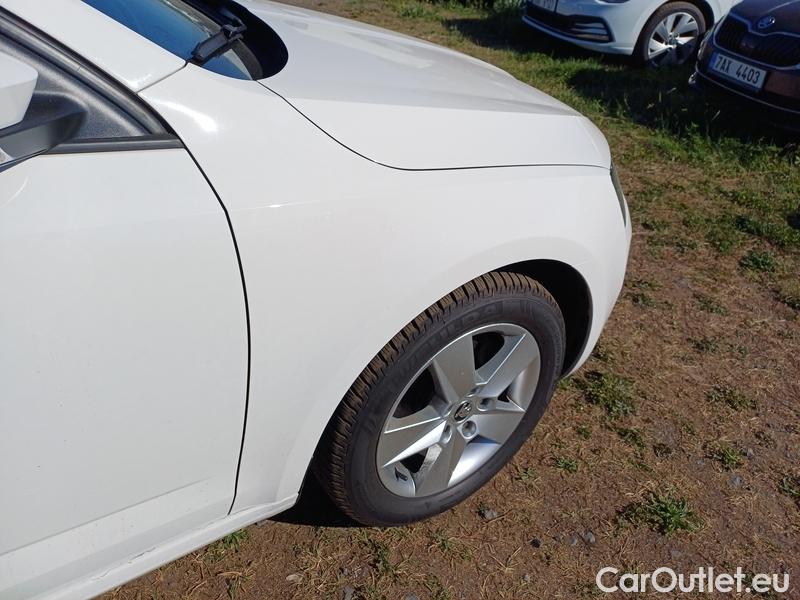  Skoda  Octavia  Combi  (5E5)(03.2017->) Co1.5TSI 110 Ambition #25