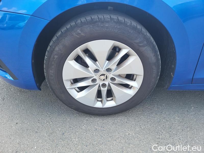  Skoda  Octavia  Combi (NX3)(2020) Oct.Combi 1.5TSI 110 Ambition #3