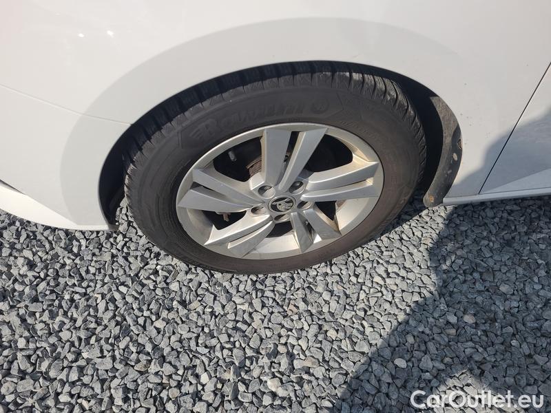  Skoda  Fabia  Combi (2015) Com.1.0TSI 70 Ambition 5d #3