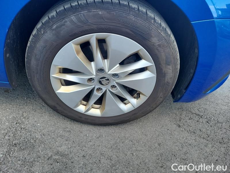  Skoda  Octavia  Combi (NX3)(2020) Oct.Combi 1.5TSI 110 Ambition #14