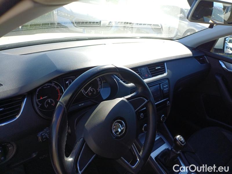  Skoda  Octavia  Combi  (5E5)(03.2017->) Co1.5TSI 110 Ambition #13