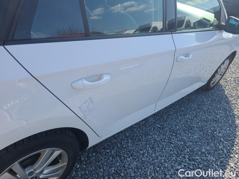  Skoda  Fabia  Combi (2015) Com.1.0TSI 70 Ambition 5d #25