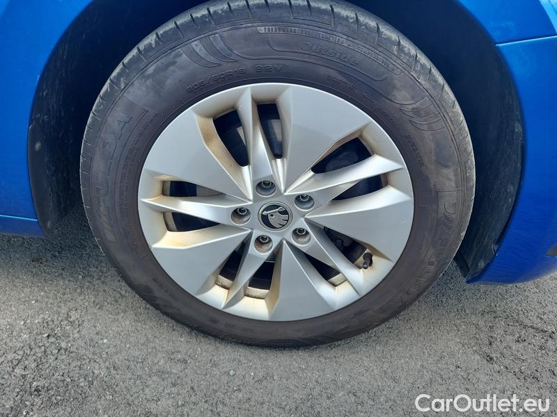  Skoda  Octavia  Combi (NX3)(2020) Oct.Combi 1.5TSI 110 Ambition #16