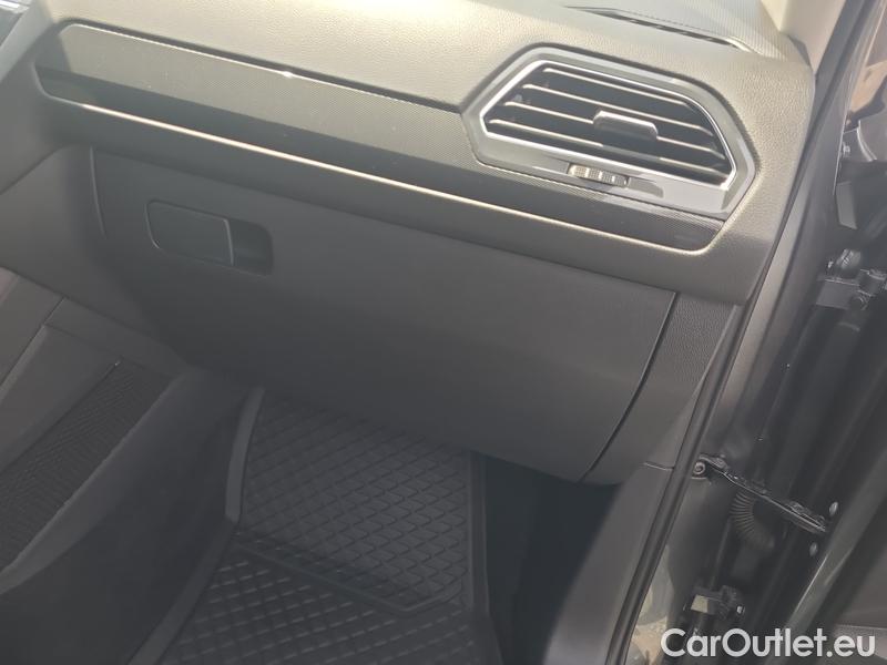  Volkswagen  Tiguan  Allspace (BJ2)(05.2021->) Tig.All.2.0TDI 110 Highline 5d #31