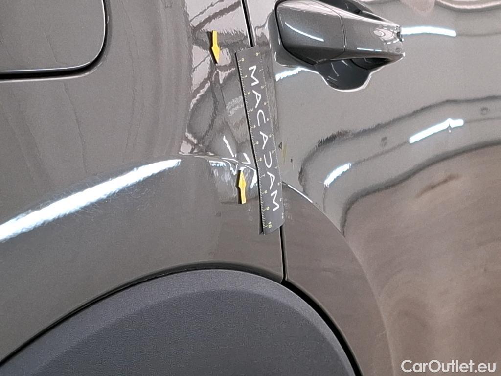  Audi  Q3 AUDI  / 2018 / 5P / SUV 45 TFSI E 245 S TRONIC #4