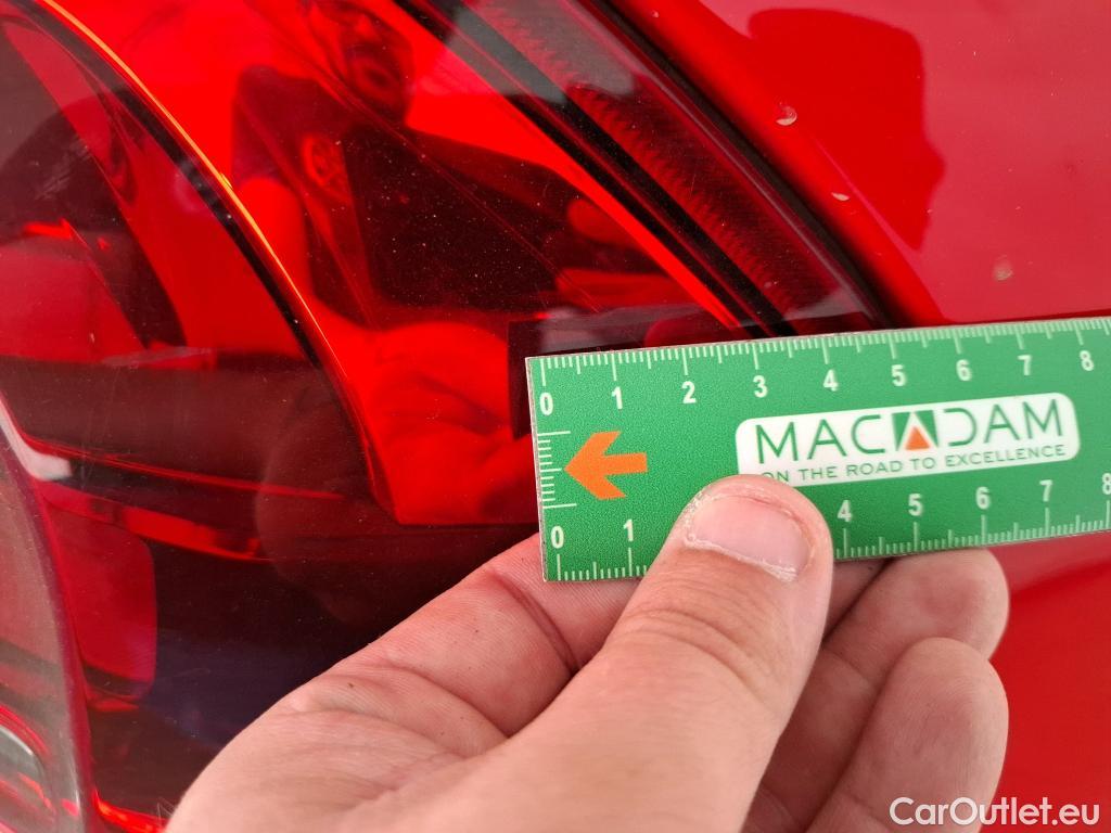  Citroen  C4 Grand Picasso /Spacetourer Shine 1.5 BlueHDi 130CV BVA8 E6d//Repeint en Rouge / Teinte SIV Blanc Banquise./ WHITE CAR REPAINT IN RED #140