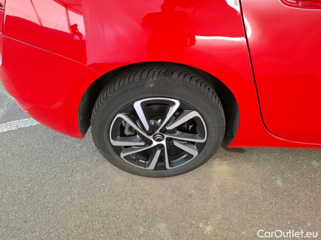  Citroen  C4 Grand Picasso /Spacetourer Shine 1.5 BlueHDi 130CV BVA8 E6d//Repeint en Rouge / Teinte SIV Blanc Banquise./ WHITE CAR REPAINT IN RED #107