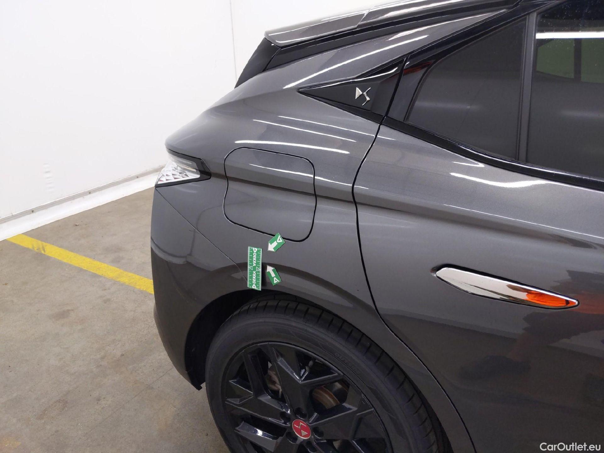  DS  DS4 DS DS 4 / 2021 / 5P / Berline E-TENSE 225 PERFORMANCE LINE + AUTO OPE STOCK #12
