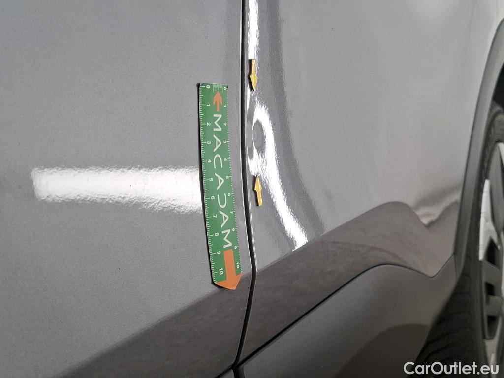  Citroen  C4  Berline Feel 1.5 BlueHDI 110CV BVM6 E6d #4