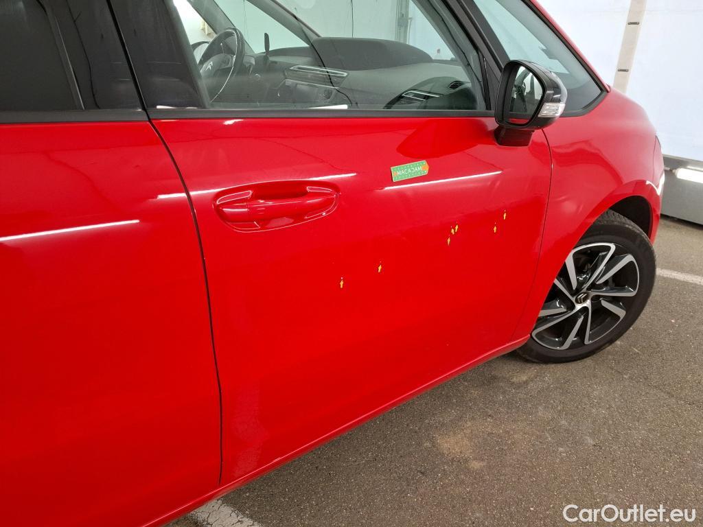  Citroen  C4 Grand Picasso /Spacetourer Shine 1.5 BlueHDi 130CV BVA8 E6d//Repeint en Rouge / Teinte SIV Blanc Banquise./ WHITE CAR REPAINT IN RED #132