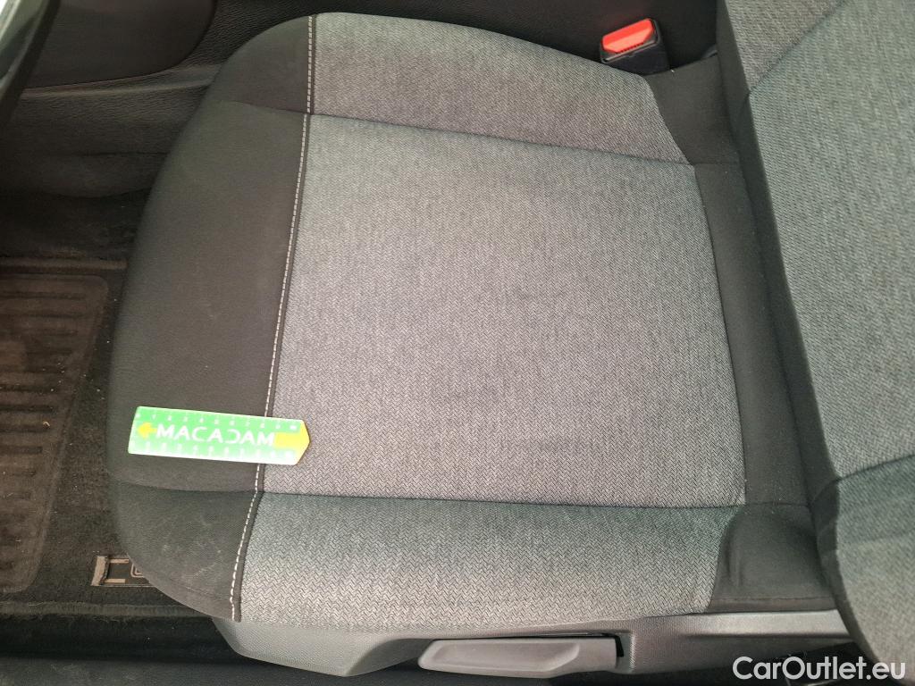  Citroen  C4  Berline Feel 1.5 BlueHDI 110CV BVM6 E6d #18