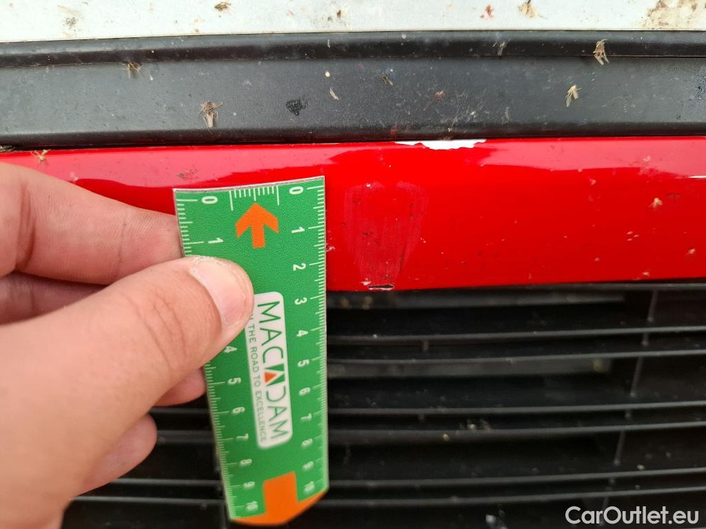  Citroen  C4 Grand Picasso /Spacetourer Shine 1.5 BlueHDi 130CV BVA8 E6d//Repeint en Rouge / Teinte SIV Blanc Banquise./ WHITE CAR REPAINT IN RED #128