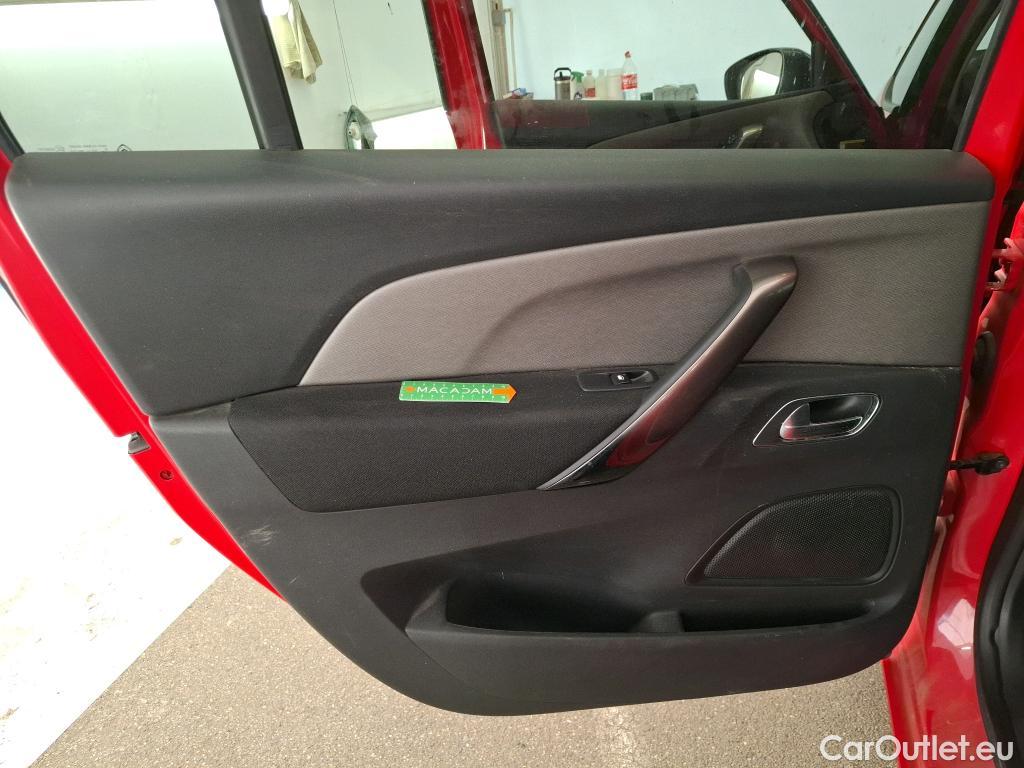  Citroen  C4 Grand Picasso /Spacetourer Shine 1.5 BlueHDi 130CV BVA8 E6d//Repeint en Rouge / Teinte SIV Blanc Banquise./ WHITE CAR REPAINT IN RED #63