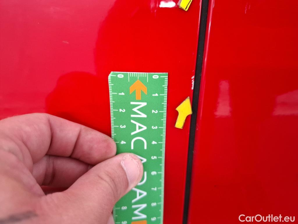  Citroen  C4 Grand Picasso /Spacetourer Shine 1.5 BlueHDi 130CV BVA8 E6d//Repeint en Rouge / Teinte SIV Blanc Banquise./ WHITE CAR REPAINT IN RED #120