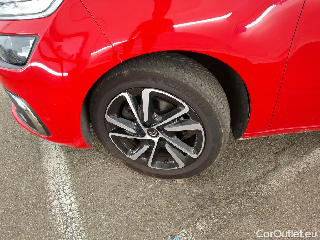  Citroen  C4 Grand Picasso /Spacetourer Shine 1.5 BlueHDi 130CV BVA8 E6d//Repeint en Rouge / Teinte SIV Blanc Banquise./ WHITE CAR REPAINT IN RED #31