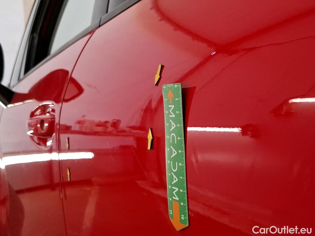  Citroen  C4 Grand Picasso /Spacetourer Shine 1.5 BlueHDi 130CV BVA8 E6d//Repeint en Rouge / Teinte SIV Blanc Banquise./ WHITE CAR REPAINT IN RED #84