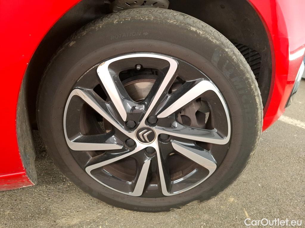  Citroen  C4 Grand Picasso /Spacetourer Shine 1.5 BlueHDi 130CV BVA8 E6d//Repeint en Rouge / Teinte SIV Blanc Banquise./ WHITE CAR REPAINT IN RED #28