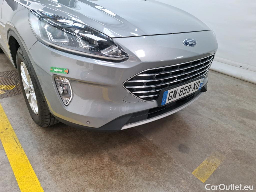  Ford  Kuga FORD   2019 5P  SUV 2 5 Dur 225 hybrid PHEV Pshift Titanium #16