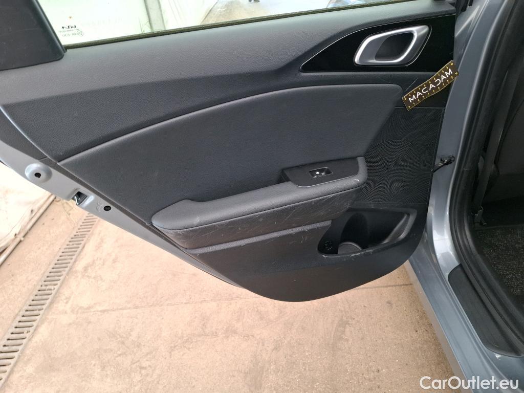  KIA  Cee'd Ceed Sportswagon Active 1.5 T-GDI 160CV BVM6 E6d #11