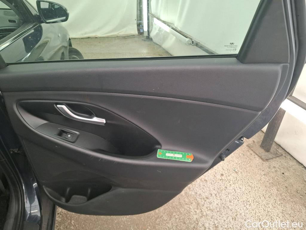  Hyundai  i30 HYUNDAI  Sport Wagon  2020  5P  Break 10 TGDI 120 MHEV IMT CREATIVE SW #1