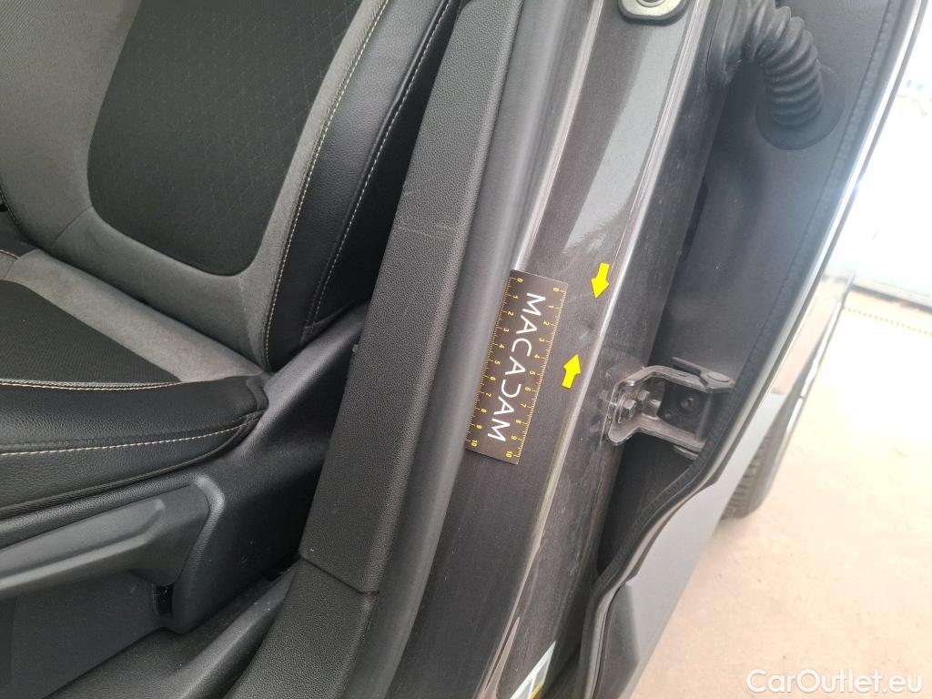  Opel   Grandland X Grandland X Elegance Business 1.5 130CV BVA8 E6d #13