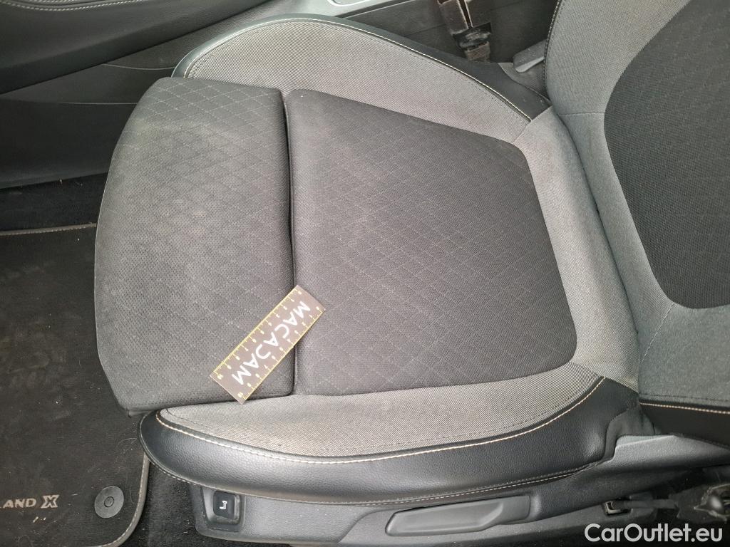 Opel   Grandland X Grandland X Elegance Business 1.5 130CV BVA8 E6d #38
