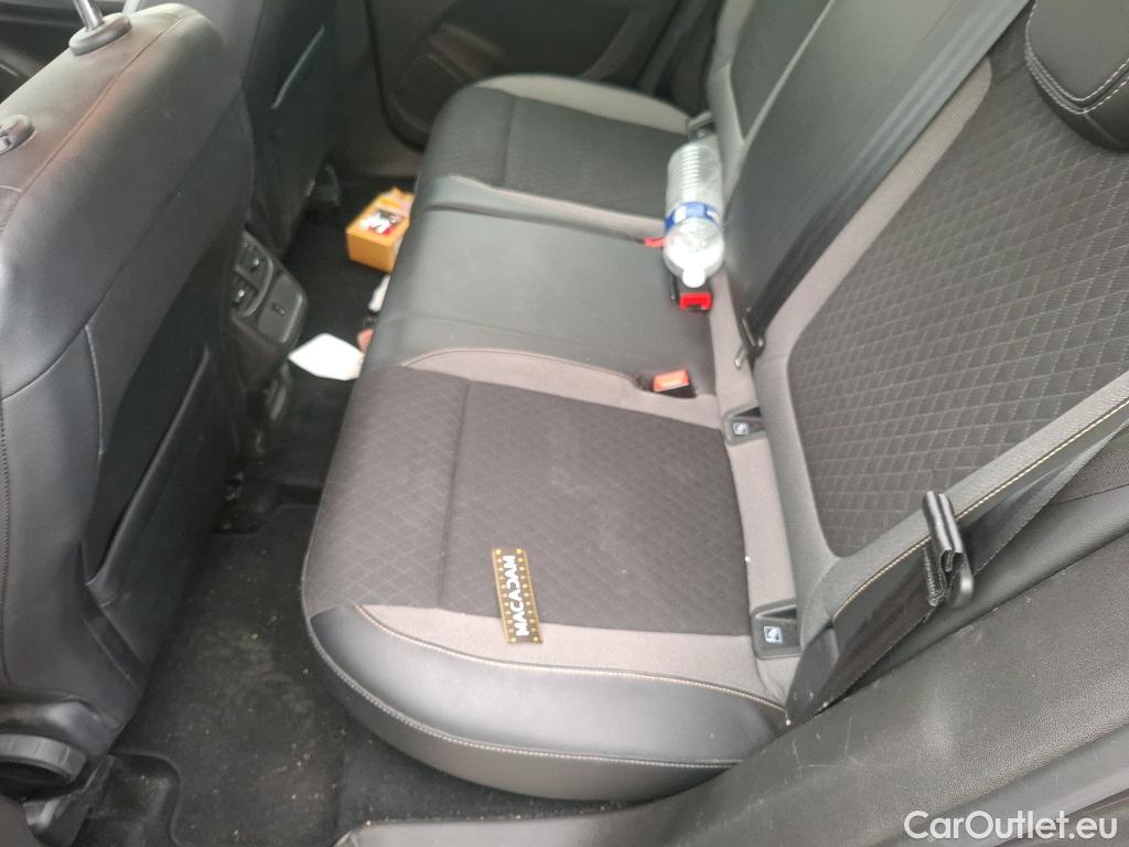  Opel   Grandland X Grandland X Elegance Business 1.5 130CV BVA8 E6d #35