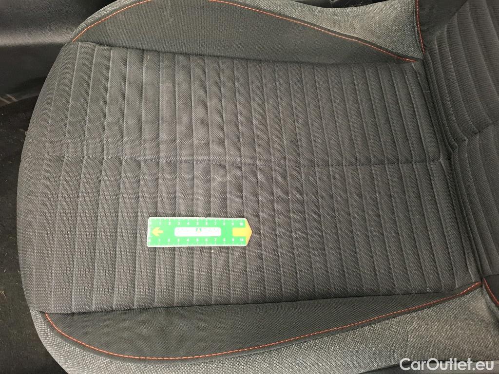  Peugeot  2008  Active Pack 1.5 HDi 110CV BVM6 E6d #29