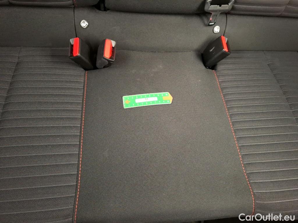  Peugeot  2008  Active Pack 1.5 HDi 110CV BVM6 E6d #31