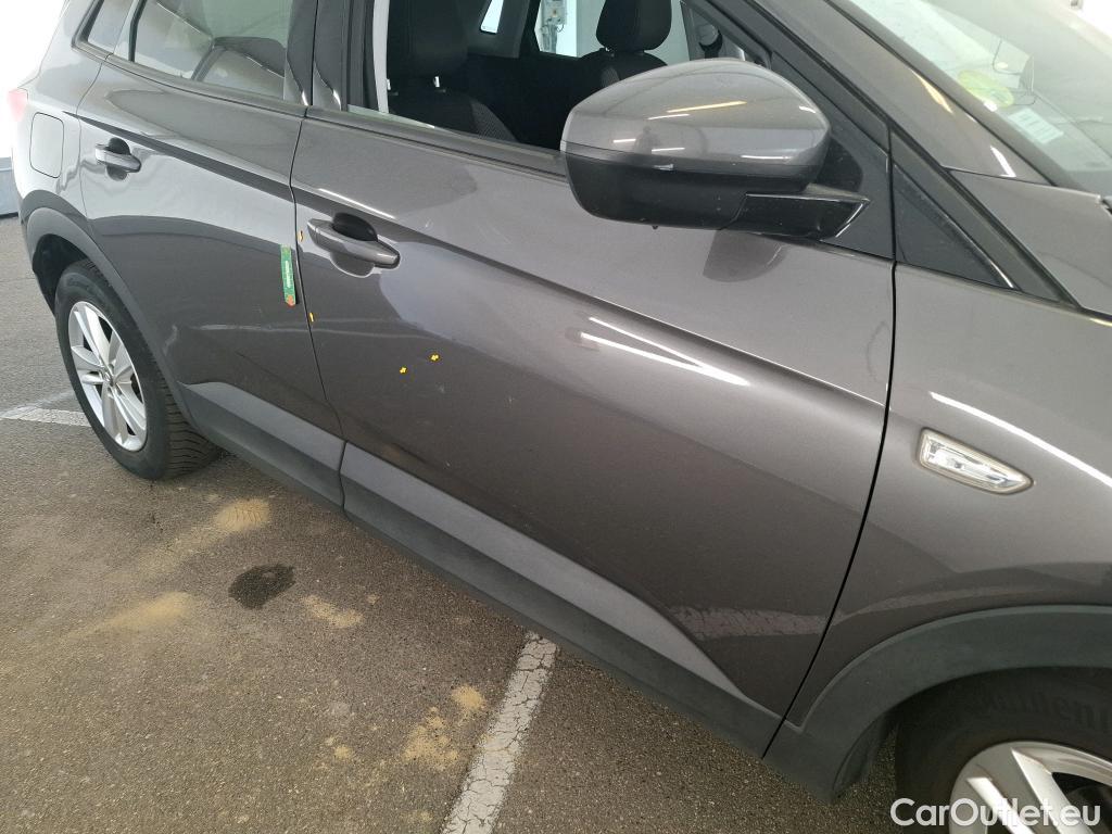  Opel   Grandland X OPEL / 2017 / 5P / SUV 1.5 DIESEL 130 EDITION BUSINESS #3