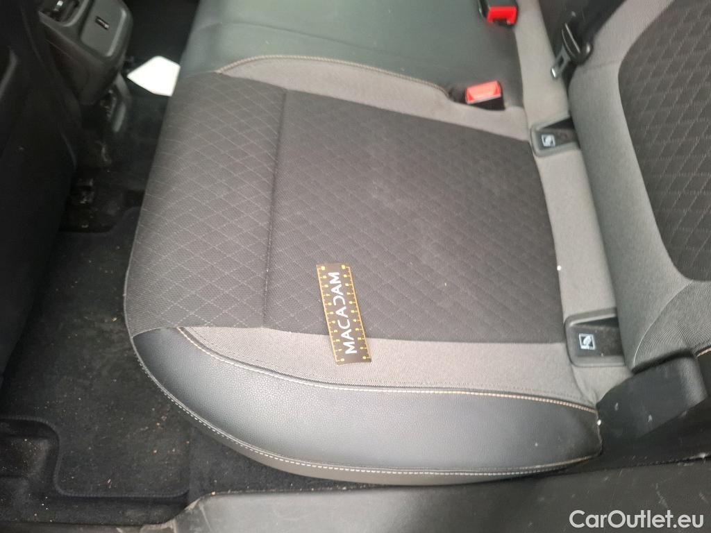  Opel   Grandland X Grandland X Elegance Business 1.5 130CV BVA8 E6d #36