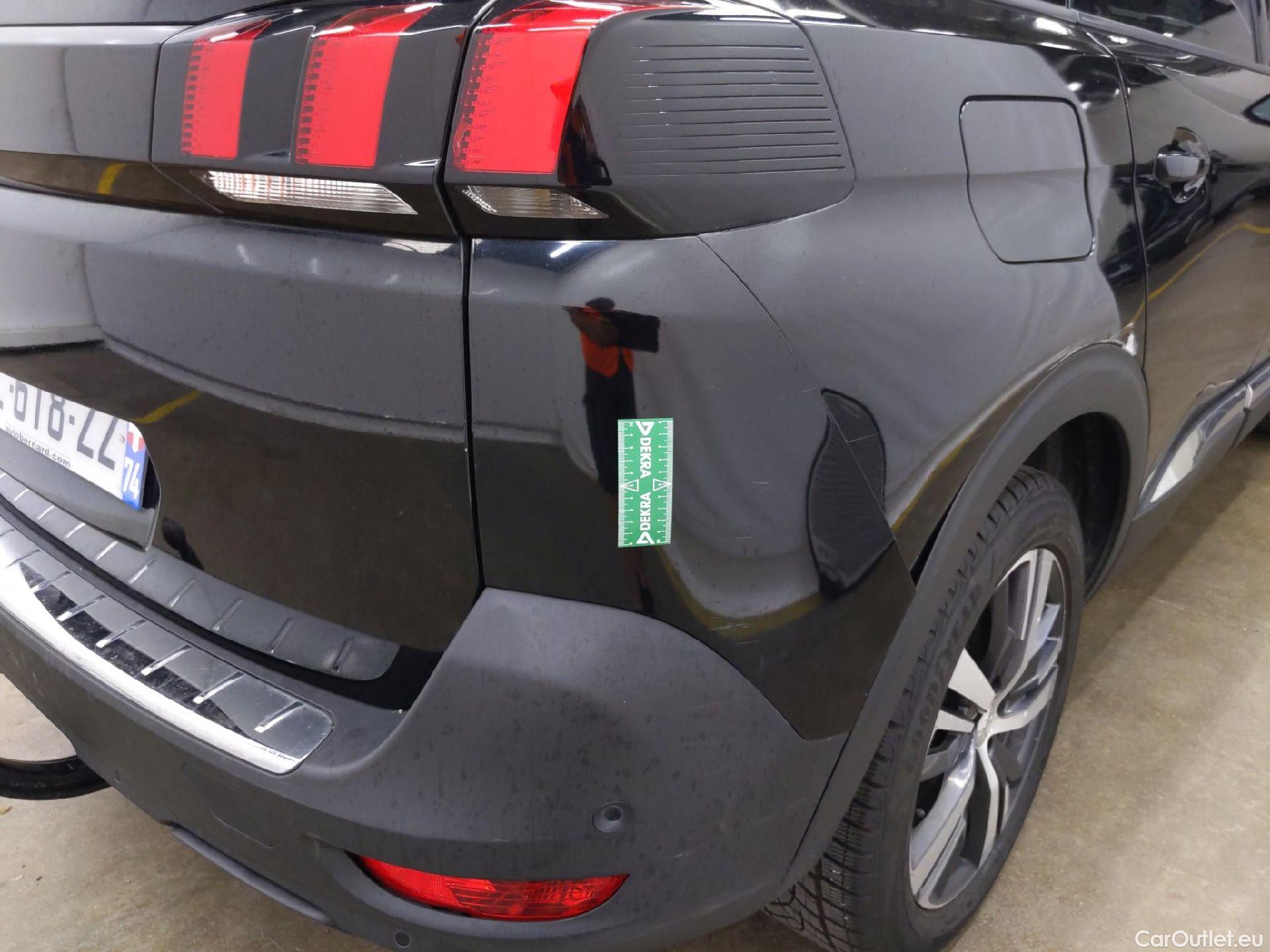  Peugeot  5008  Allure Pack 1.5 HDi 130CV BVA8 7 Sieges E6d #68