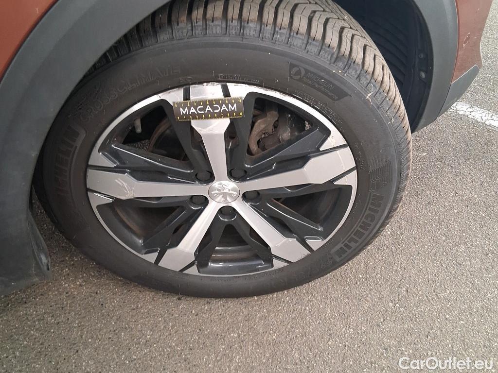  Peugeot  5008  Road Trip 1.5 HDi 130CV BVA8 7 Sieges E6d #3