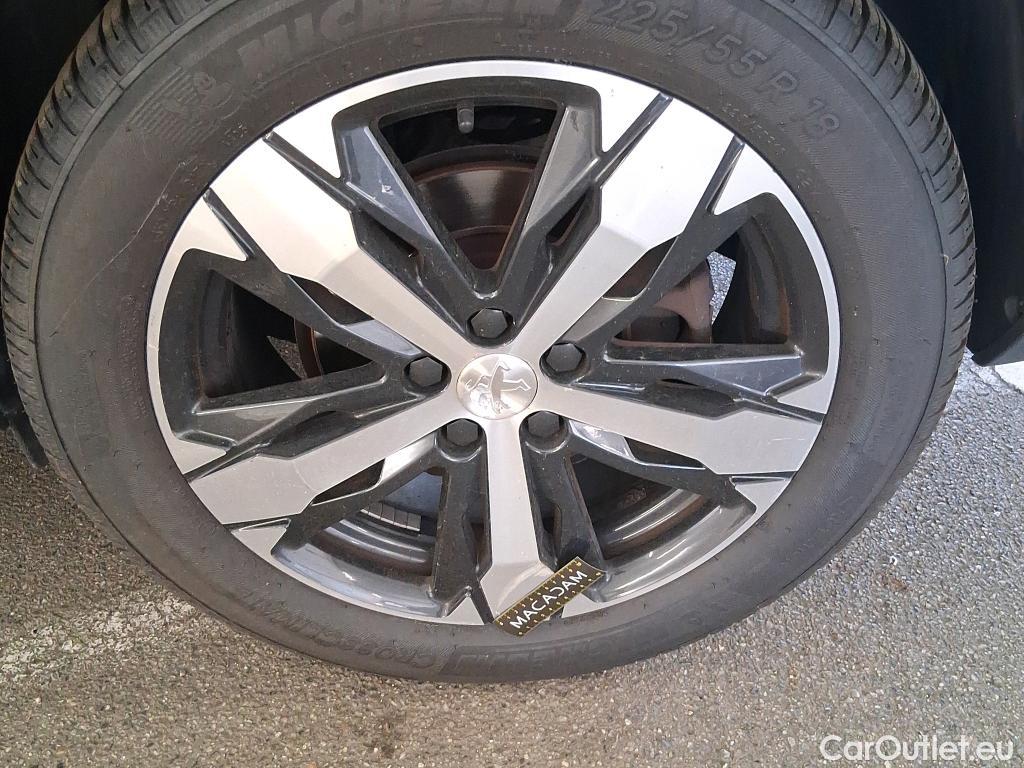  Peugeot  5008  Road Trip 1.5 HDi 130CV BVA8 7 Sieges E6d #21