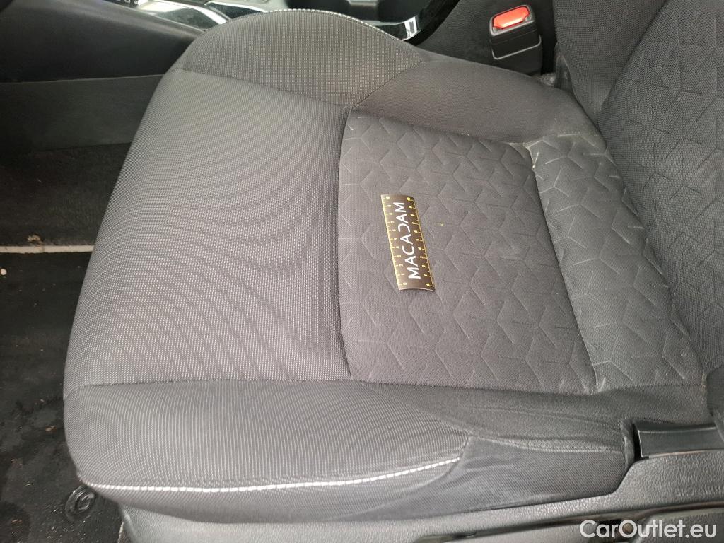 Toyota  Corolla TOYOTA  Touring Sports / 2018 / 5P / Break Hybride 122h Dynamic Business Stage Acad #29