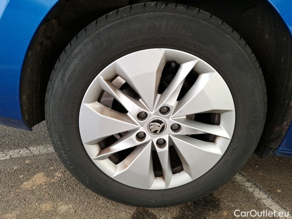  Skoda  Octavia  Break Business 2.0 TDI 115CV BVA7 E6d #22