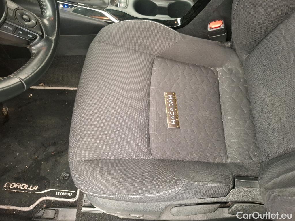  Toyota  Corolla TOYOTA  Touring Sports / 2018 / 5P / Break Hybride 122h Dynamic Business Stage Acad #28