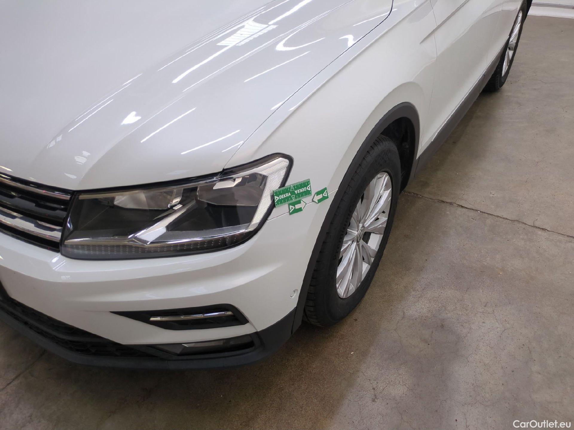  Volkswagen  Tiguan VOLKSWAGEN  / 2016 / 5P / SUV 2.0 TDI 150 BVM6 Confortline Business #19