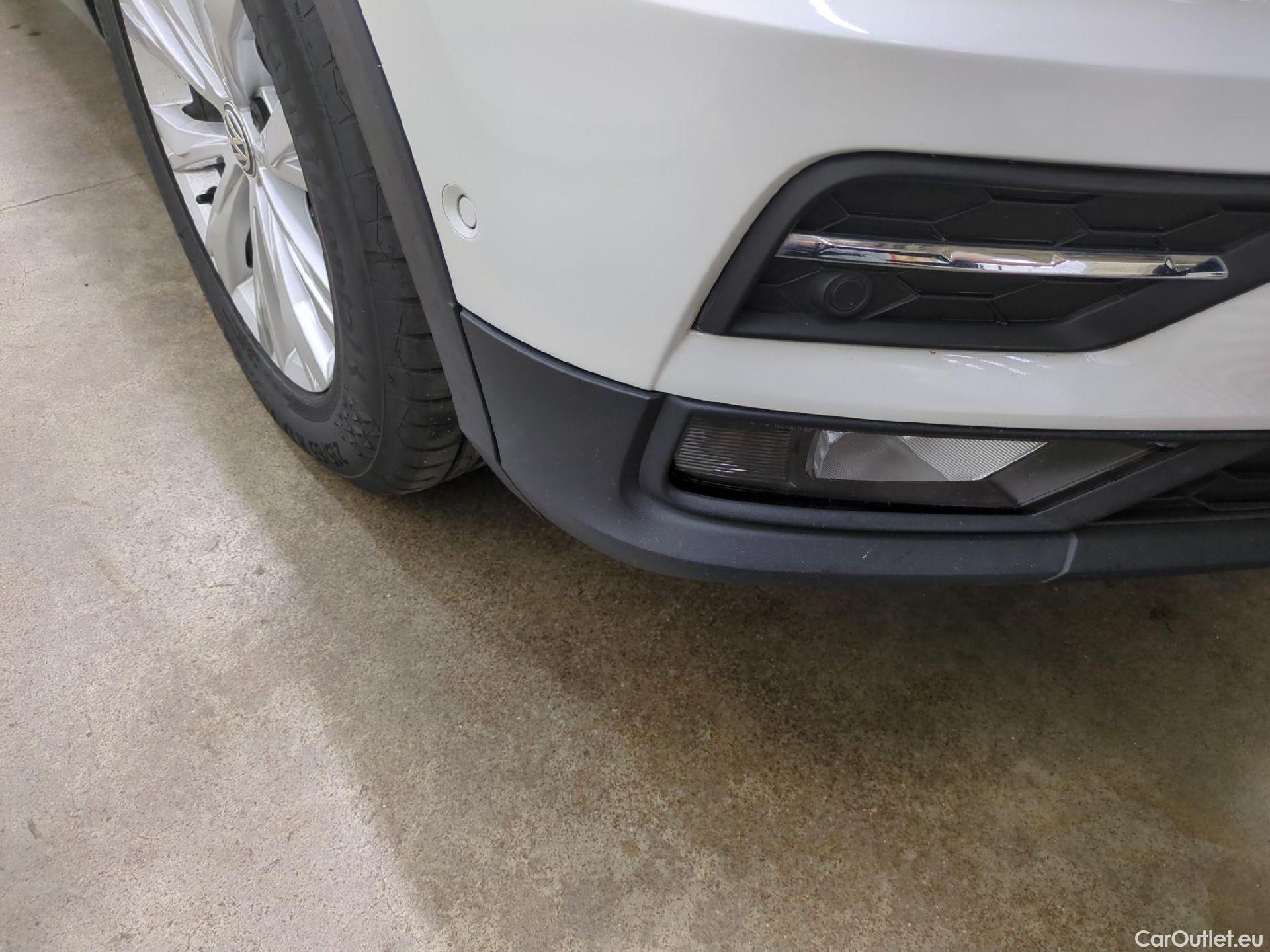  Volkswagen  Tiguan VOLKSWAGEN  / 2016 / 5P / SUV 2.0 TDI 150 BVM6 Confortline Business #8