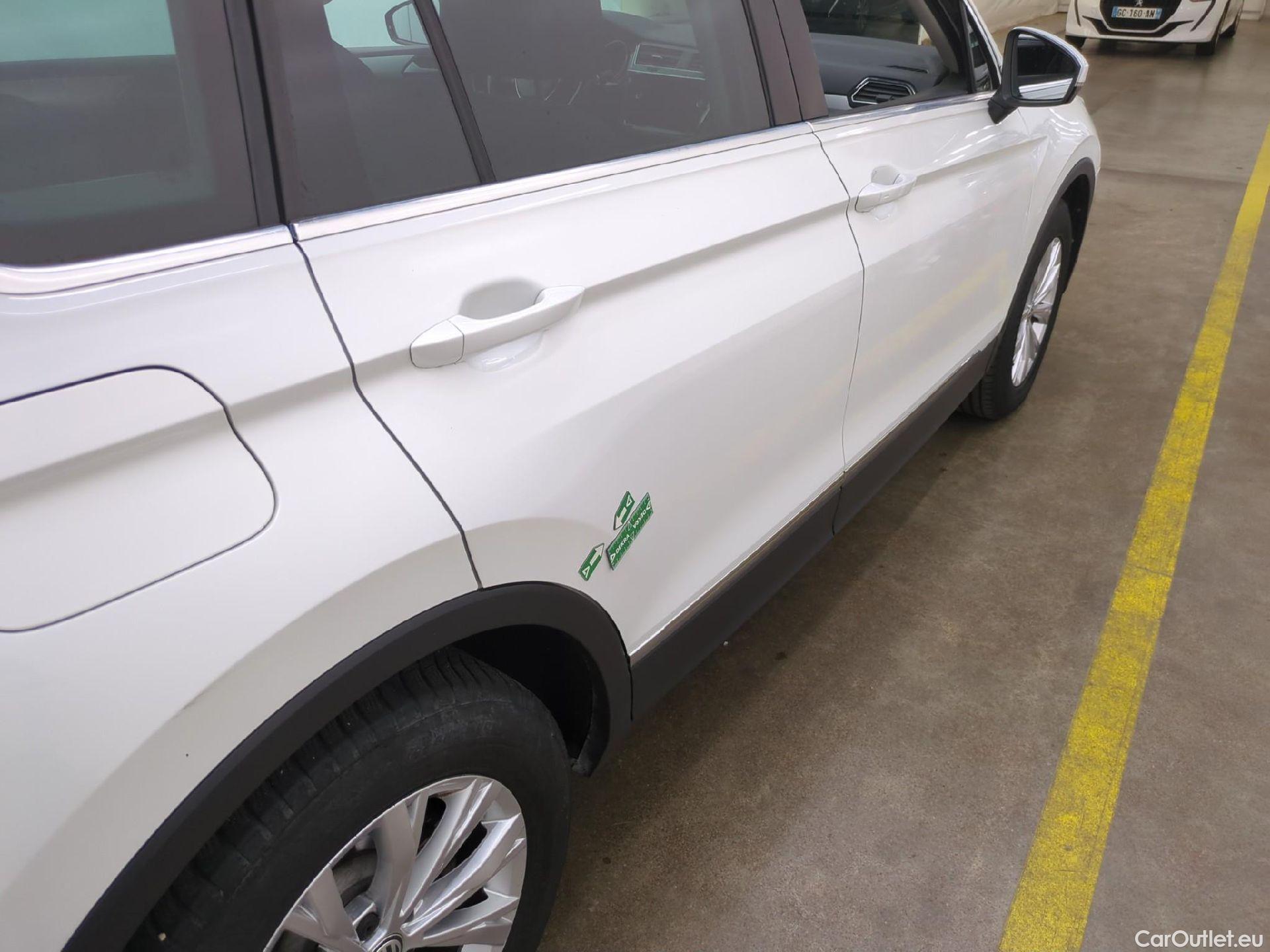  Volkswagen  Tiguan VOLKSWAGEN  / 2016 / 5P / SUV 2.0 TDI 150 BVM6 Confortline Business #15