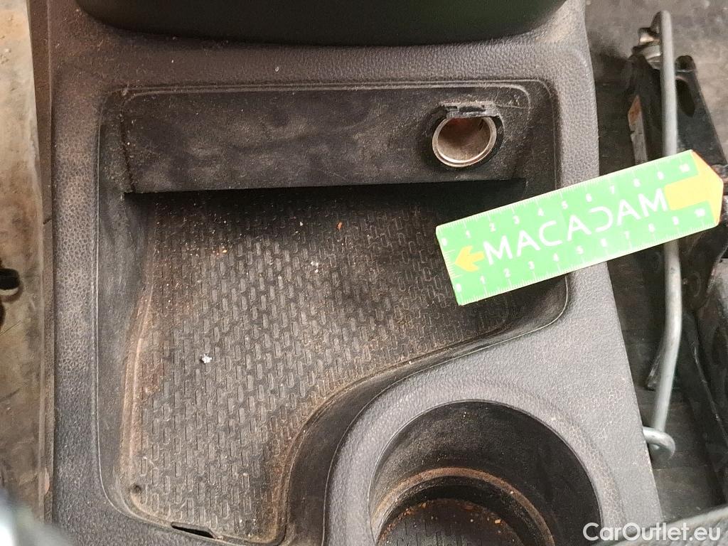  Renault  Kangoo RENAULT  / 2021 / 4P / Fourgonnette EXTRA - BLUE DCI 95 #27