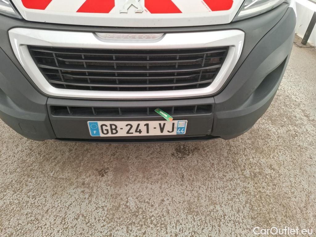  Peugeot  Boxer PEUGEOT  / 2014 / 4P / Fourgon tôlé BlueHDi S&S 120 PREMIUM 333 L2H2 #38