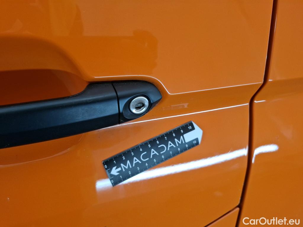  Volkswagen  Crafter  Fourgon Fourgon 35 mittlerer Radstand mit Hochdach FWD 2.0 #24
