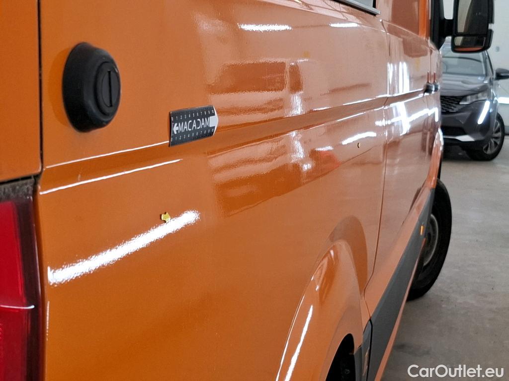  Volkswagen  Crafter  Fourgon Fourgon 35 mittlerer Radstand mit Hochdach FWD 2.0 #4