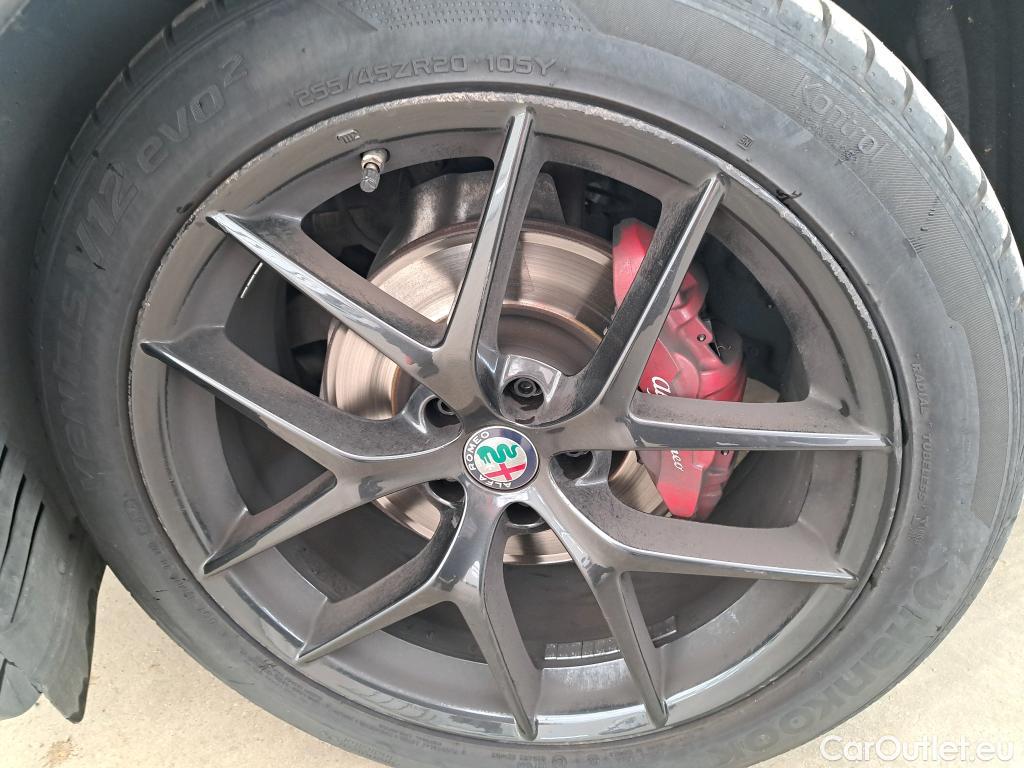  Alfa Romeo   STELVIO ALFA ROMEO / 2017 / 5P / SUV 2.2 Diesel 160ch AT8 Sprint #10