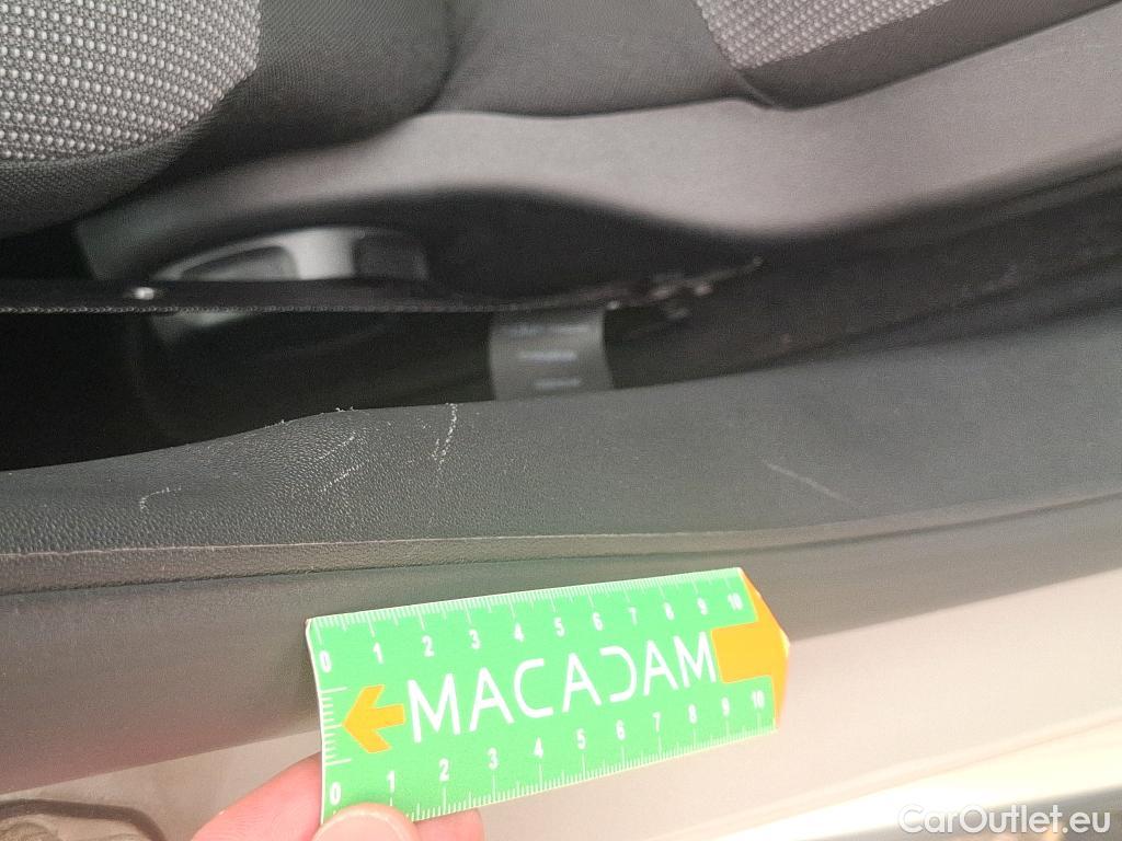  Citroen  C3  Feel 1.2 PureTech 80CV BVM5 E6d #4